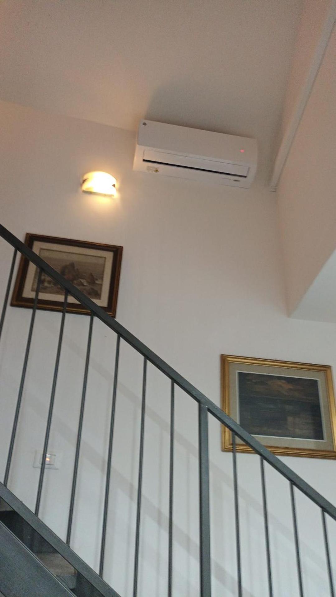 Ferienwohnung Casa N 2 Con Parcheggio Privato E Colonnina Ricarica Livorno Exterior foto