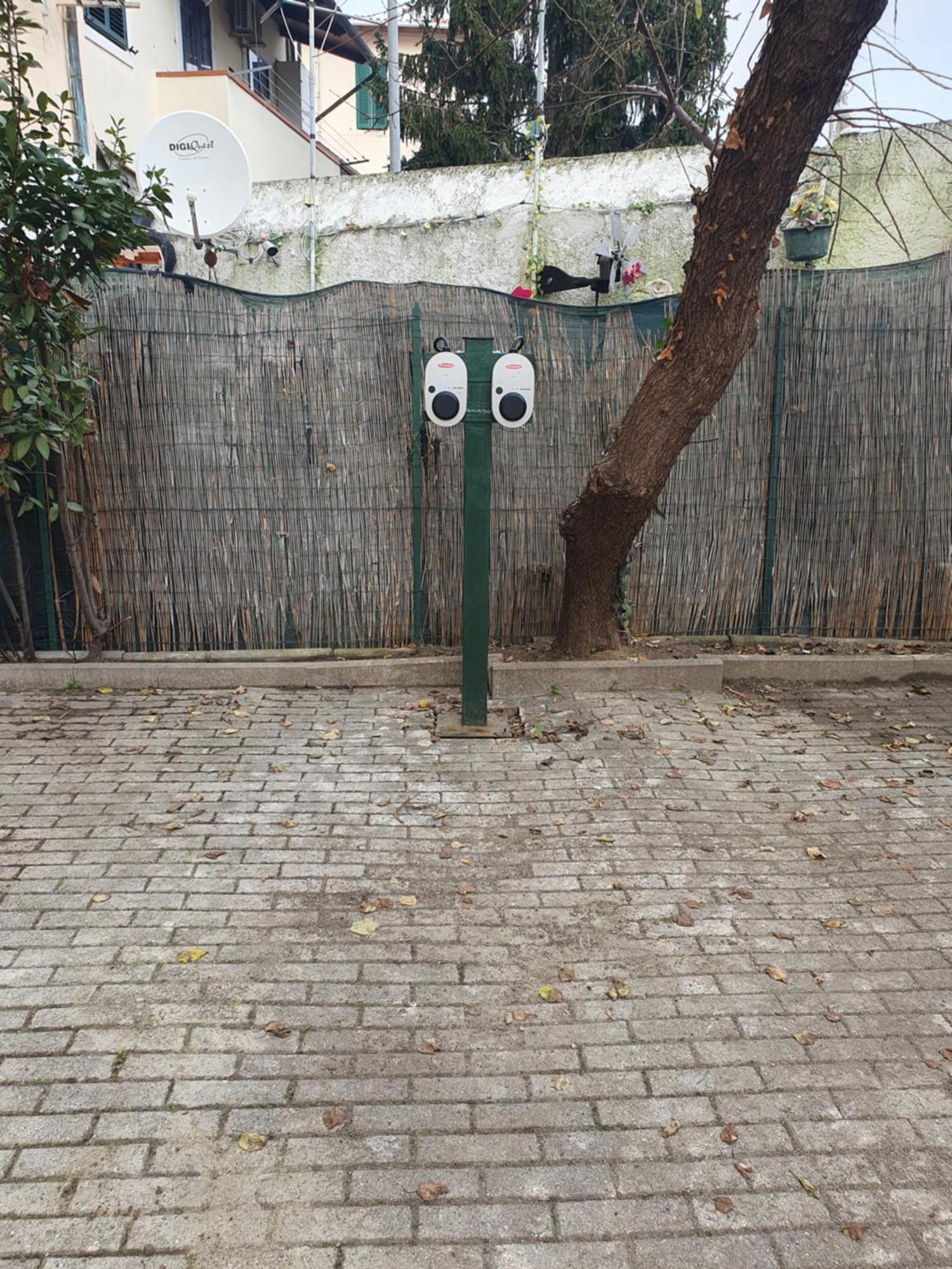 Ferienwohnung Casa N 2 Con Parcheggio Privato E Colonnina Ricarica Livorno Exterior foto